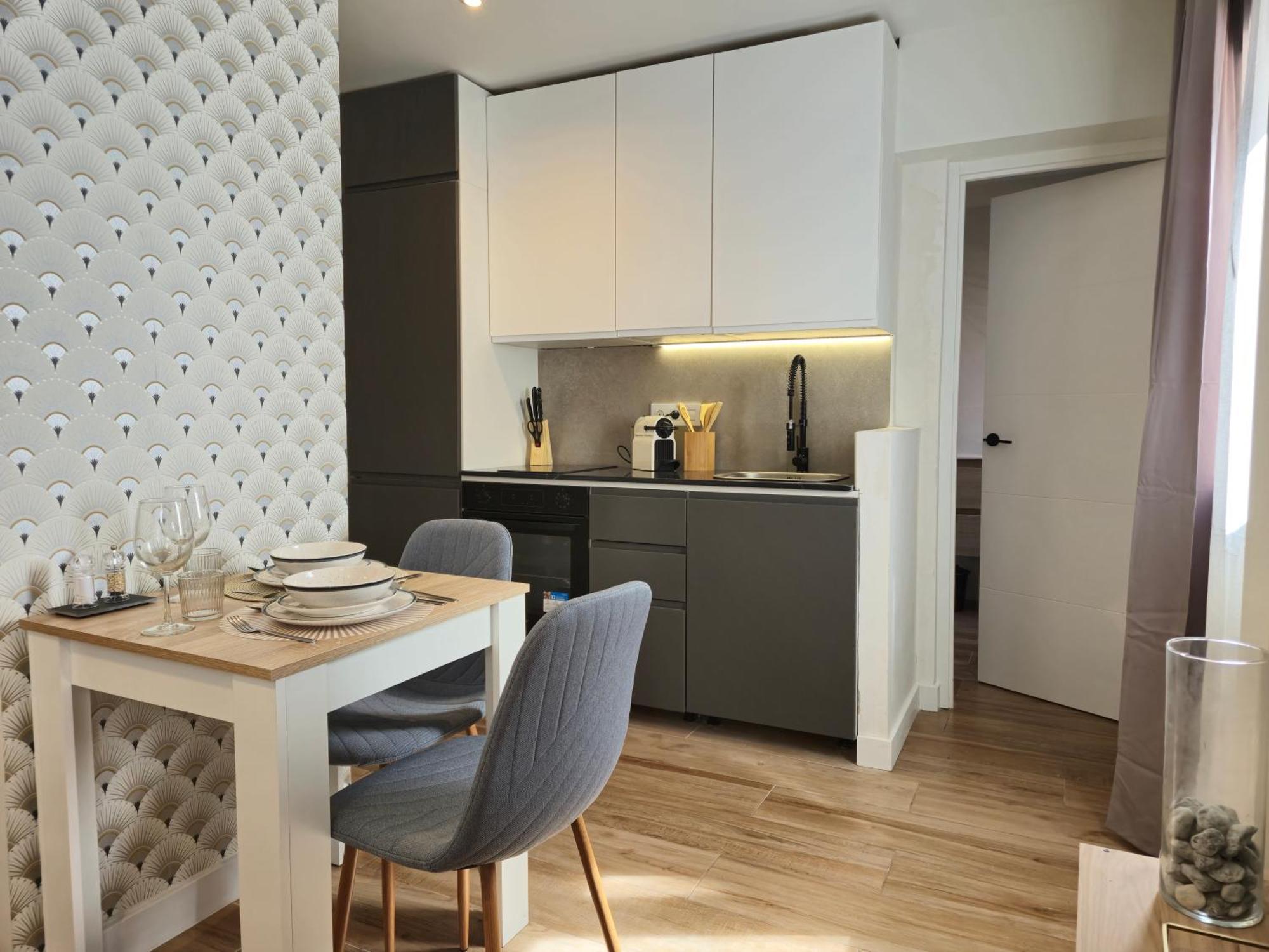 5 Dragos Apartment